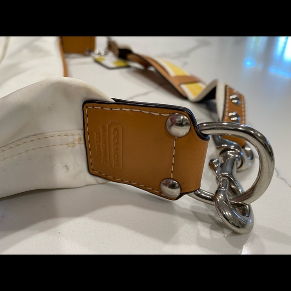 Authentic Coach white Hamptons Weekender shoulder Bag - Picture 3 of 4